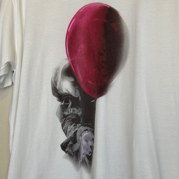 IT Movie 2017 Promo Premiere RARE Pennywise Red Balloon Logo Horror Unisex Tee - Picture 4 of 9